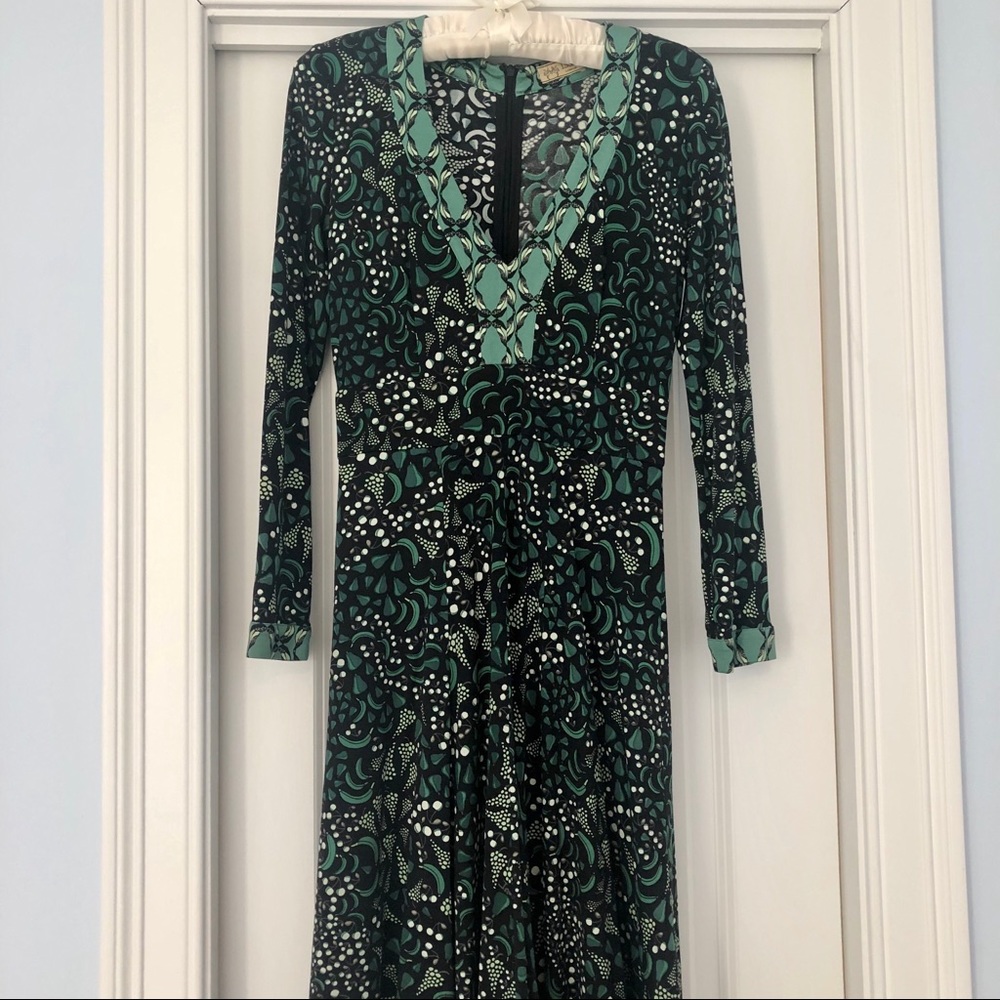 Beautiful green Issa London dress